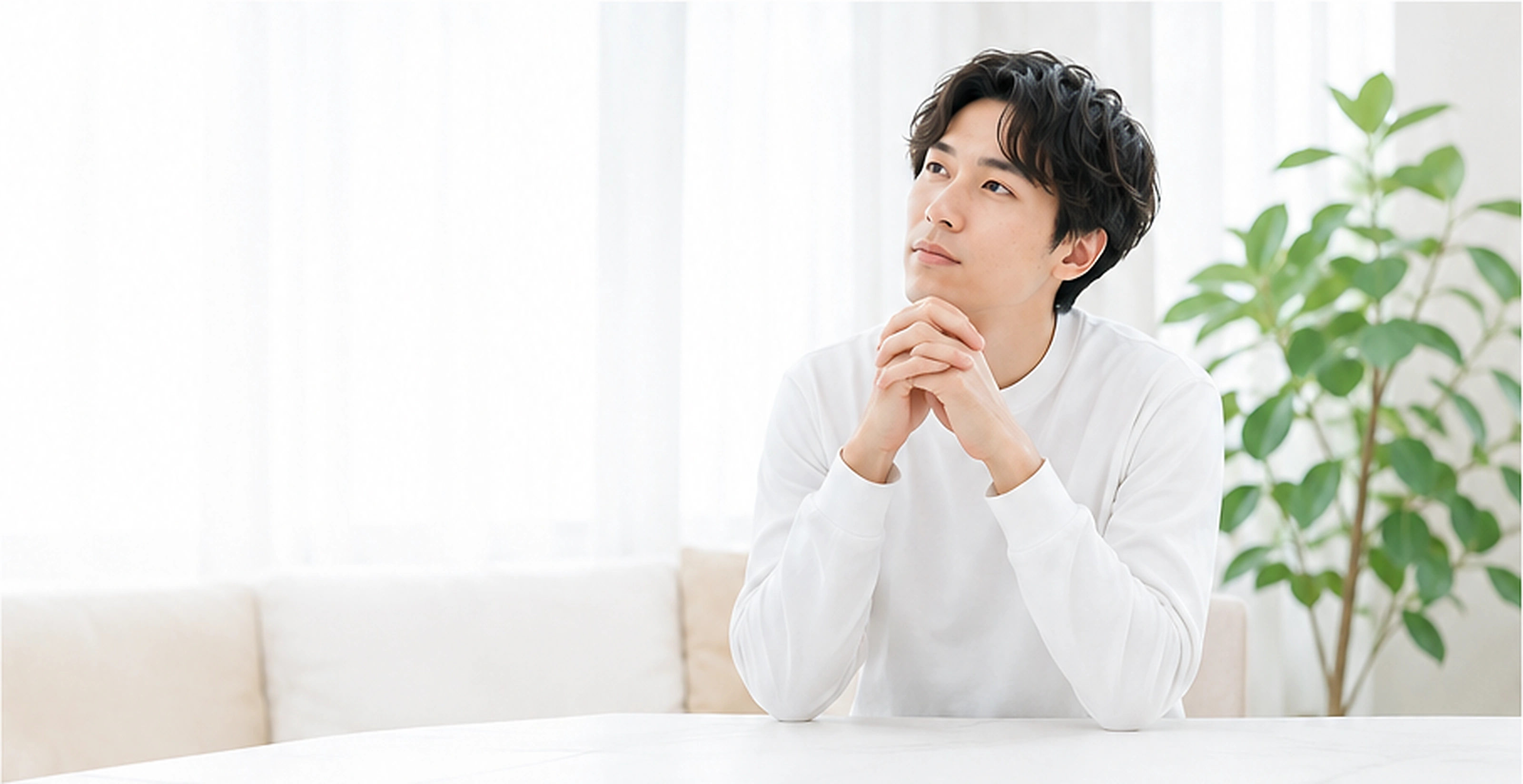 キャリアについて考える男性